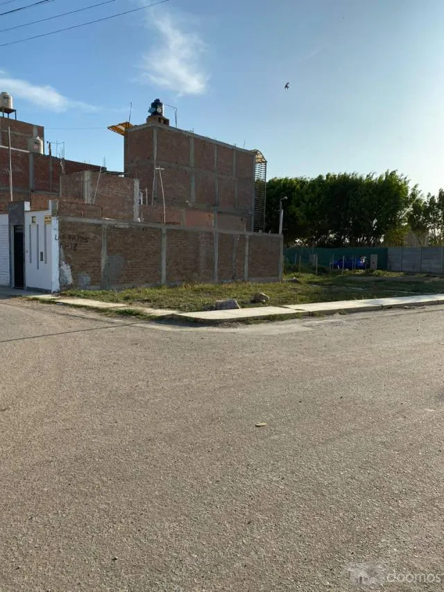 VENDO TERRENO EN URB. LAS PALMAS-CHICLAYO — foto 2
