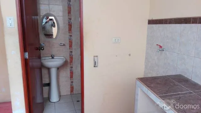Alquilo amplios dptos. 2do. y 3er. piso en Urb. Antares, muy cerca al aeropuerto. — foto 8