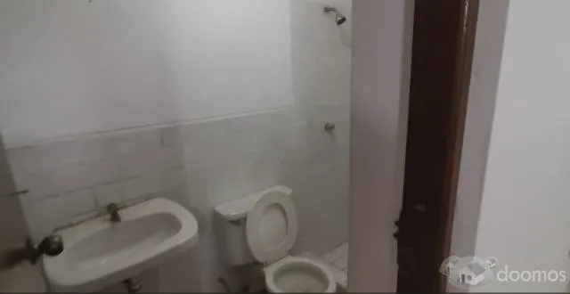 EN AQUILER LOCAL COMERCIAL 230M²  San Martín de Porres LIMA — foto 3