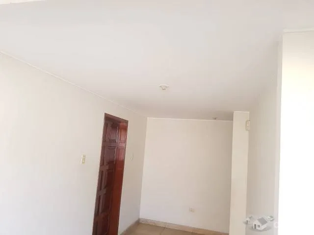 REMATO CASA MAS LOCAL COMERCIAL, DE 11 DORMITORIOS, 4 BAÑOS CERCA A ESTACIÓN JARDINES — foto 11