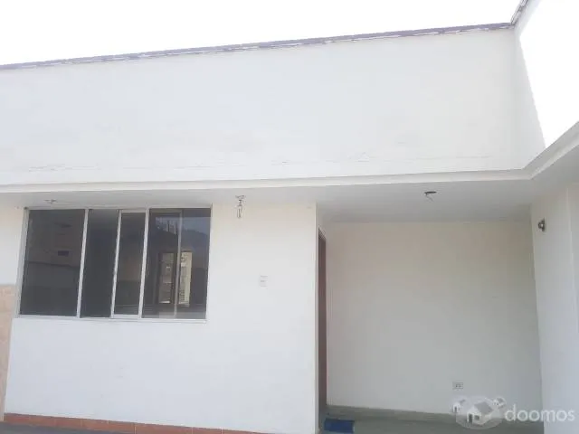 REMATO CASA MAS LOCAL COMERCIAL, DE 11 DORMITORIOS, 4 BAÑOS CERCA A ESTACIÓN JARDINES — foto 12