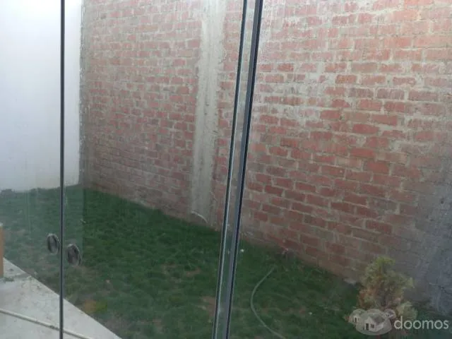 VENTA DE CASA DE 2 PISOS NUEVA DE OCACION - 1