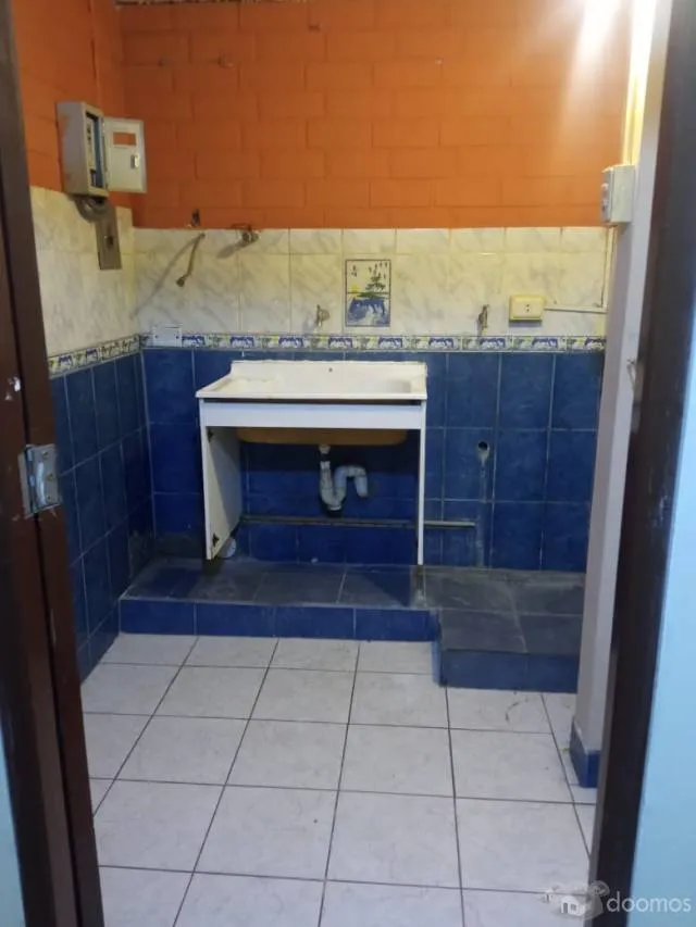 Alquiler De Hermoso Y Amplio Departamento En El Callao Plena Avenida — foto 4
