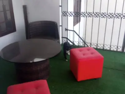 (OFERTA) Bonito Departamento Interno de 1 ambiente Semi-Amoblado, Cocina Equipada y Terraza con pasto sintético con Entrada independiente en EXCELENTE ubicación.