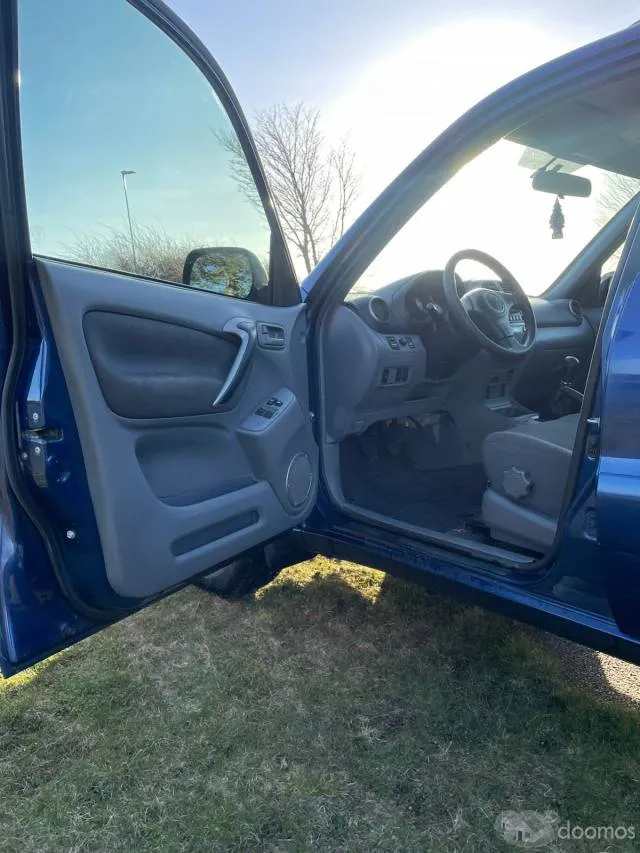 Toyota Rav4 - 4