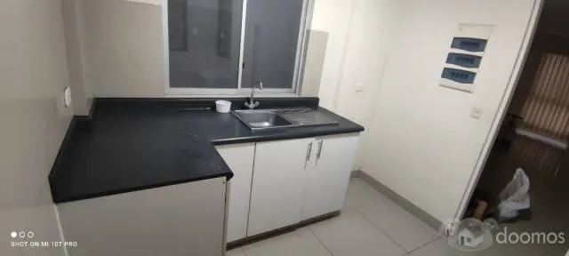 SE ALQUILA DEPARTAMENTO URB. ARIOSTRO MATELLINI-CALLE LOS ESCRITORES — foto 2