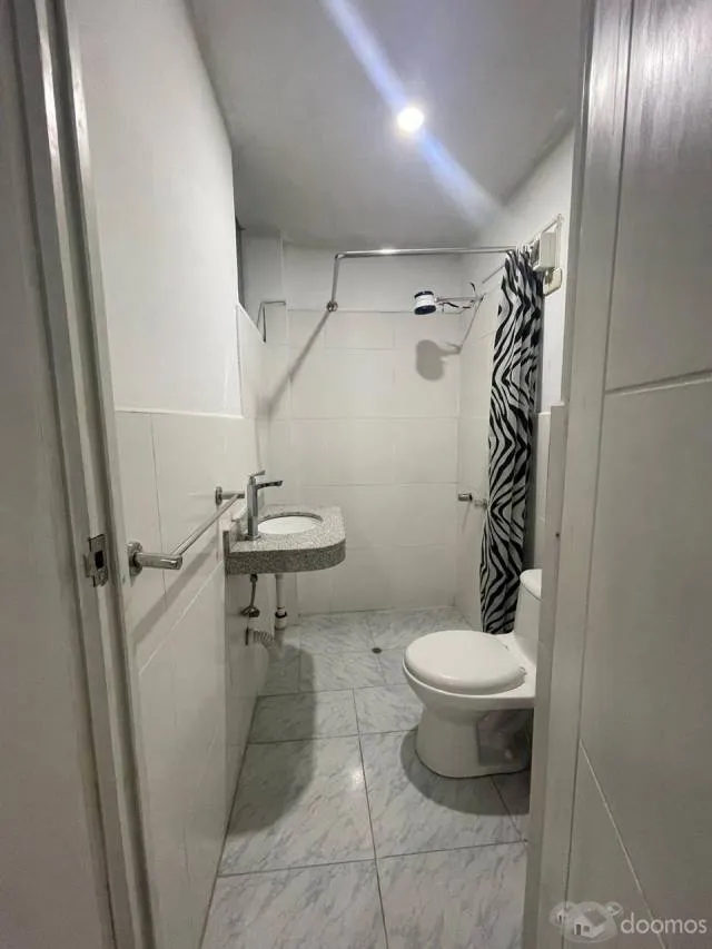 ALQUILER DE LOCAL COMERCIAL AVENIDA DOMINICOS 2DO PISO — foto 8