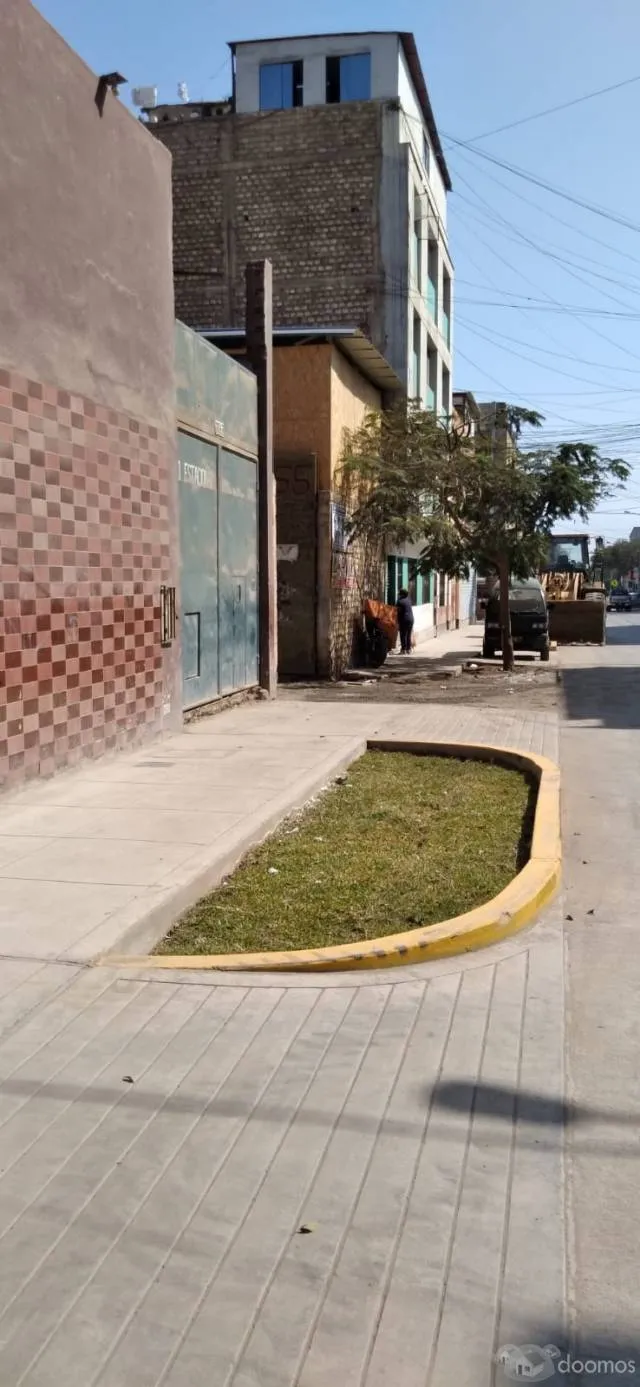 Vendo Local/ Terreno Industria Liviana en Chacra Ríos - Cercado de Lima — foto 2