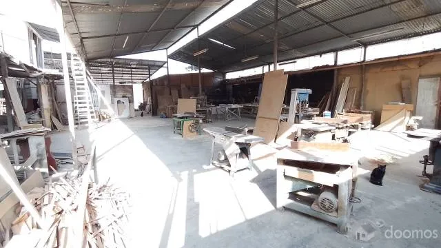 SE VENDE LOCAL INDUSTRIAL COMO TERRENO - 1