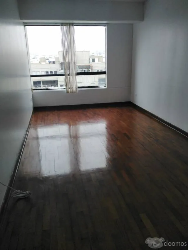 Duplex en Av Pardo Excelente ubicacion — foto 6