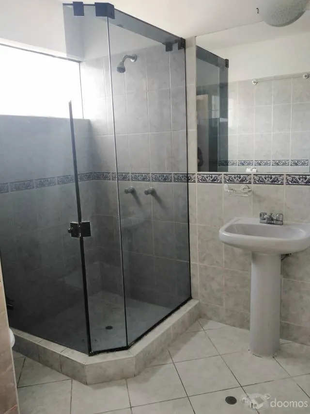 Duplex en Av Pardo Excelente ubicacion — foto 8