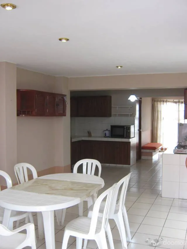CASA AMPLIA EN PUNTA NEGRA VISTA AL MAR TIENE TODO LOS SERVICIOS — foto 4