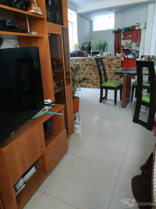 vendo casa de 1 piso con planos de 2 dptos por piso - 7