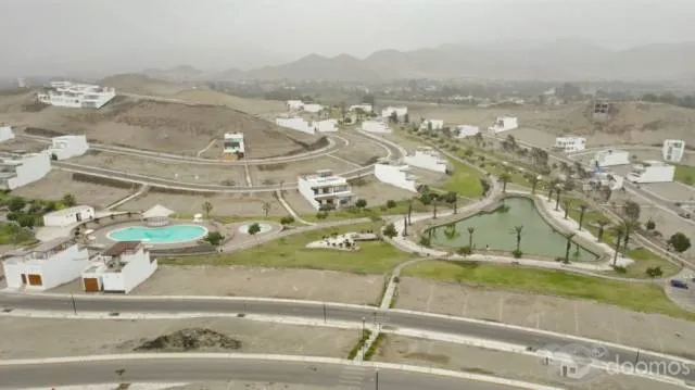 ¡OPORTUNIDAD ÚNICA! SE VENDE TERRENO AL LADO DEL MAR - 1