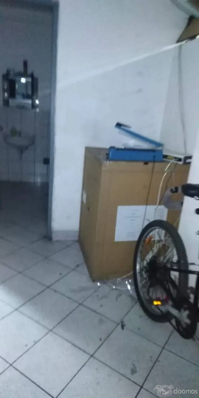 VENDO LOCAL DE 4 PISOS  , CON  15 AMBIENTES   Y 10 ESTACIONAMIENTOS  EN ESQUINA  , PARA  OFICINA , ALMACEN — foto 5