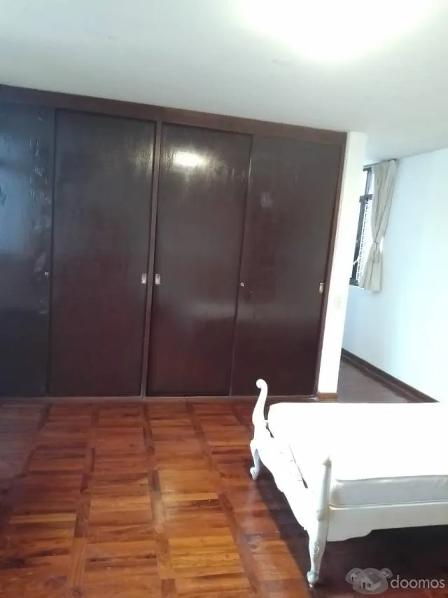 alquilo san Borja monoambiente 2do piso con baño privado calle Rubens 170 paralelo av. san Luis  a una cuadra de Javier Prado — foto 6