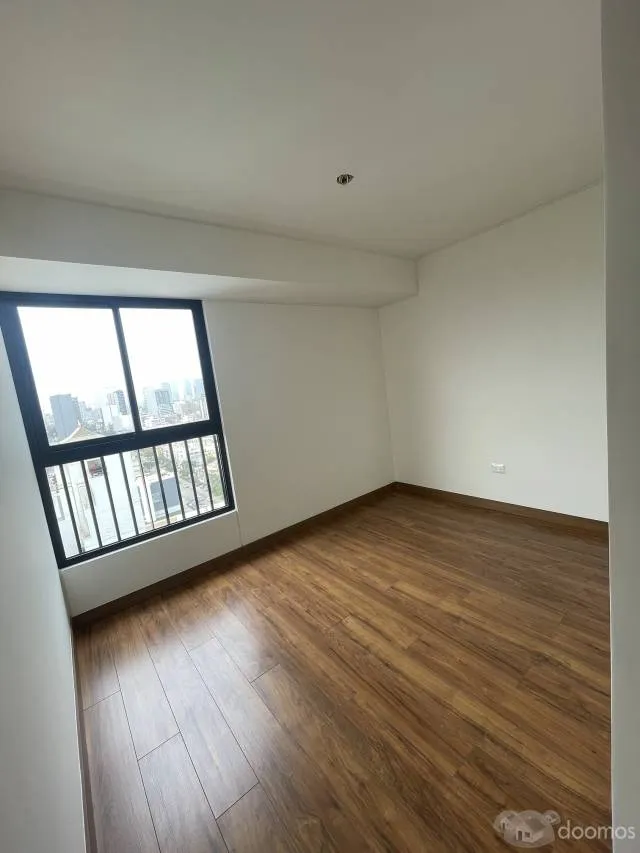 ALQUILER DE DEPARTAMENTO EN LINCE FRENTE AL PARQUE CASTILLA – EDIFICIO LE SAULE DEUX — foto 3