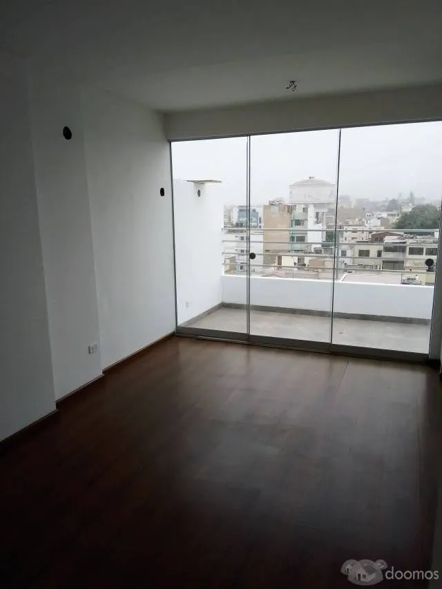 Venta de departamento Dúplex en Ate - 5