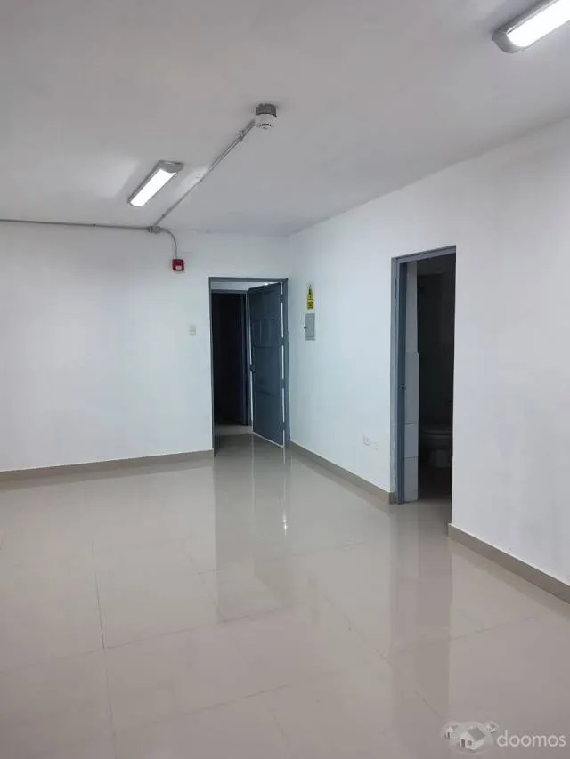 Se alquila Edificio, ideal para empresas, institutos, Entidades del estado, consultorios, otros. - 4