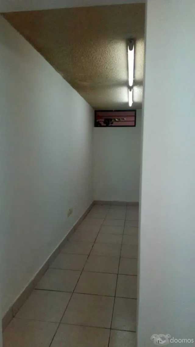 Local Tienda Surco Alquiler Paseo de la República cuadra 78 - cuadra 1 Av Ayacucho, Plaza Vea, Colegio Champagna, 24 m2 — foto 7