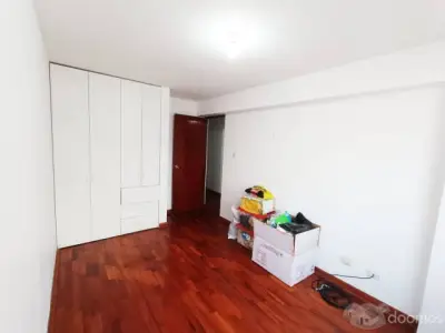 SE VENDE AMPLIO DEPARTAMENTO EN PUEBLO LIBRE