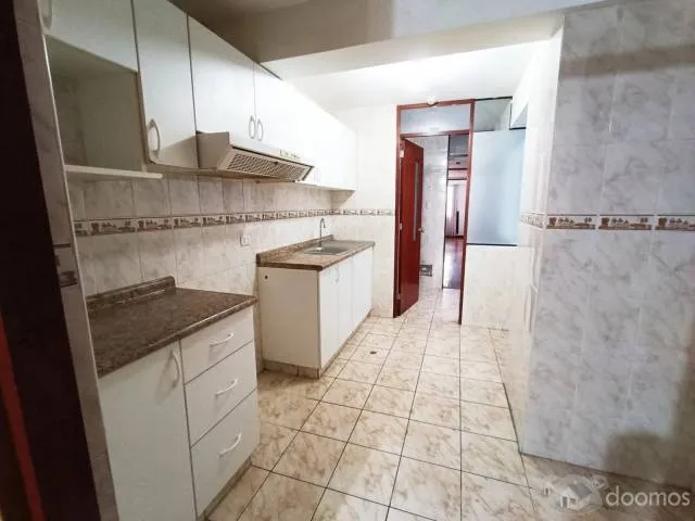 SE VENDE AMPLIO DEPARTAMENTO EN PUEBLO LIBRE — foto 8