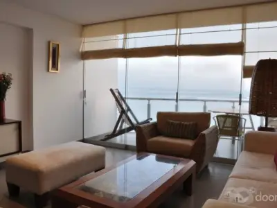 Punta Hermosa, departamento con vista al mar primera fila en Malecón Central