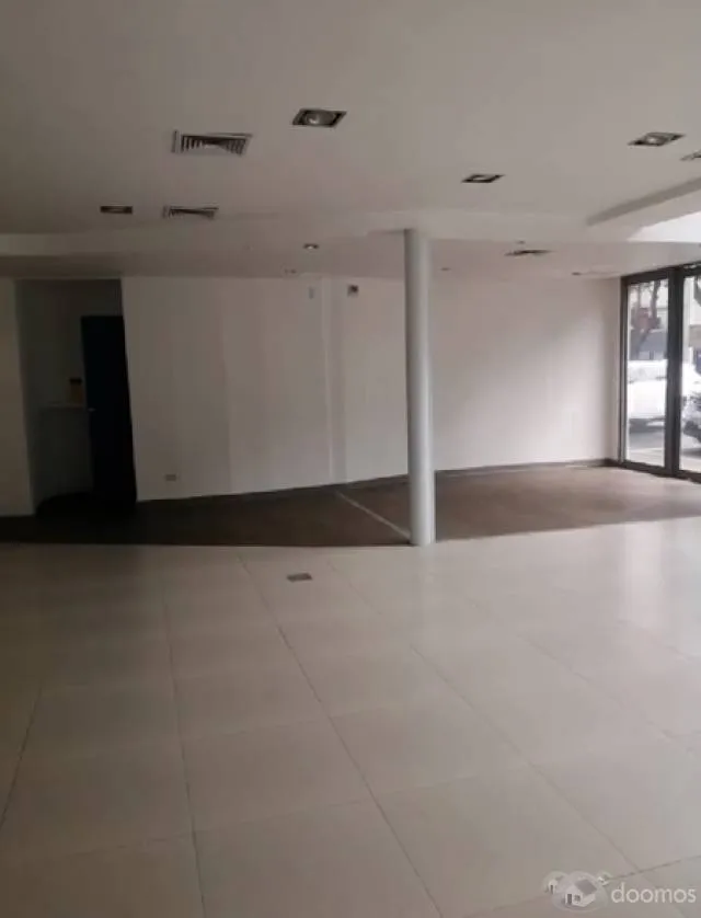 Alquiler de local comercial en San Isidro — foto 5