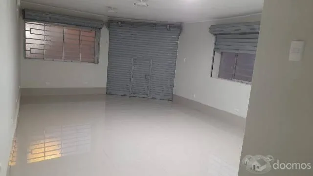 Se alquila Local Comercial (Estreno) - Frente a Olimpo de Salamanca (De Preferencia para Panadería/Pastelería y Bodega) — foto 2