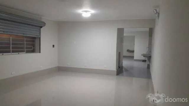 Se alquila Local Comercial (Estreno) - Frente a Olimpo de Salamanca (De Preferencia para Panadería/Pastelería y Bodega) — foto 4