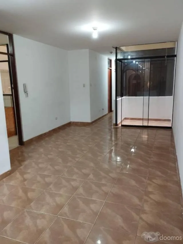 Alquilo lindo departamento en Los Olivos (primer piso) — foto 2