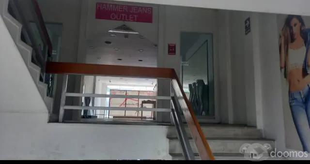 Local en alquiler tres pisos  S/ 16,000 soles - 3