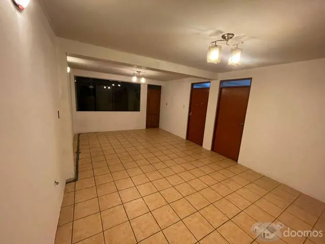 VENTA DE BONITA CASA EN ATE - ESPECIAL PARA NEGOCIOS COMERCIALES — foto 4