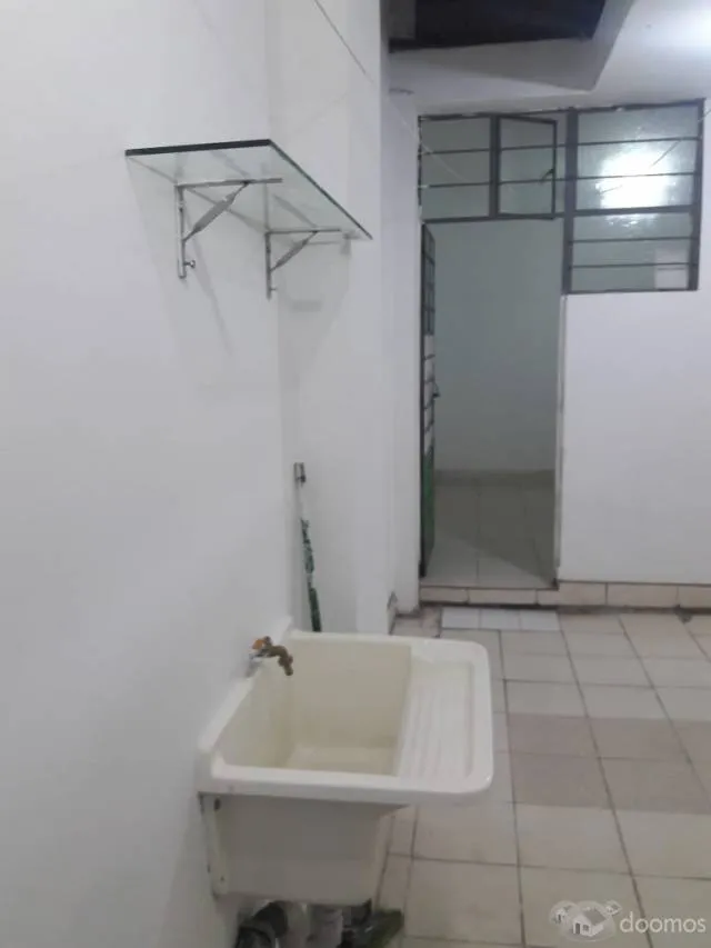 ALQUILER DE 1er PISO PARA NEGOCIO O VIVIENDA / RIMAC — foto 4