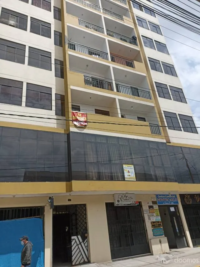 VENDO INMUEBLE - 3er piso (Huancayo: entre jr. Cusco y Ancash) - 2