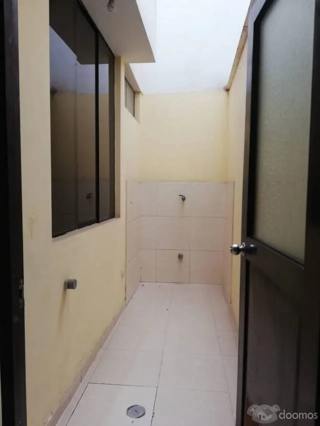 VENDO ACOGEDOR DPTO DE 67.56 m2 EN 1ER PISO EN URB . SAN PEDRO ET5 EN CARABAYLLO — foto 3