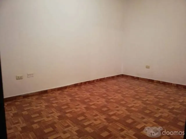 VENDO ACOGEDOR DPTO DE 67.56 m2 EN 1ER PISO EN URB . SAN PEDRO ET5 EN CARABAYLLO — foto 4