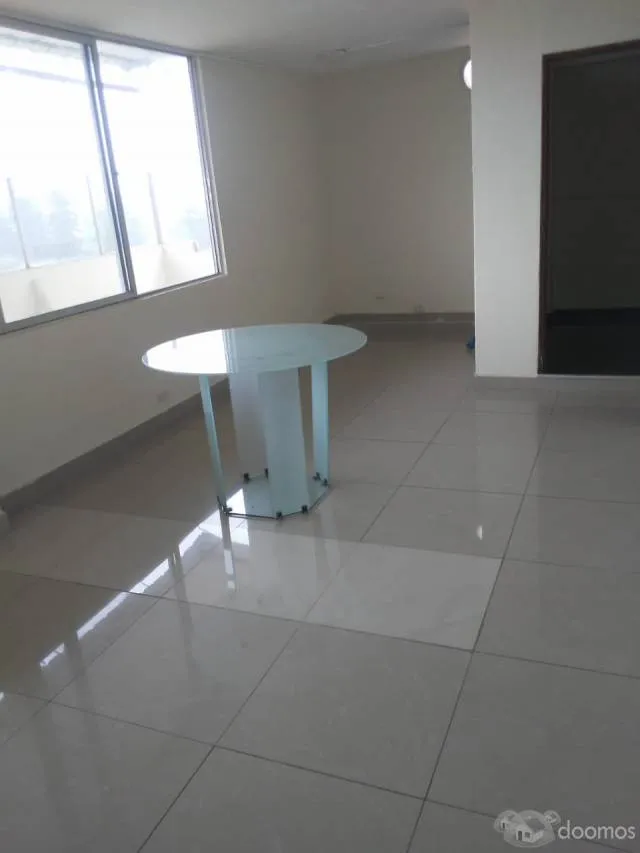 ALQUILER DE LINDO PENT HOUSE DE 200 METROS - VISTA PARQUE DE LAS AGUAS. — foto 3
