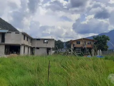 Precioso terreno con vivienda de 2mil m2 en Chontabamba, Oxapampa