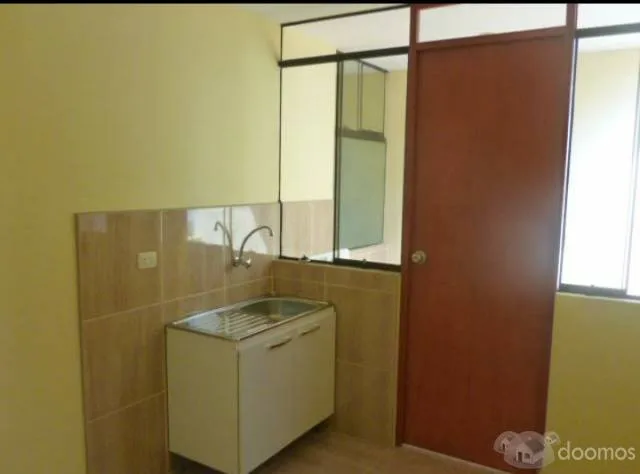 Alquiler amplio departamento San Martín de Porres — foto 5