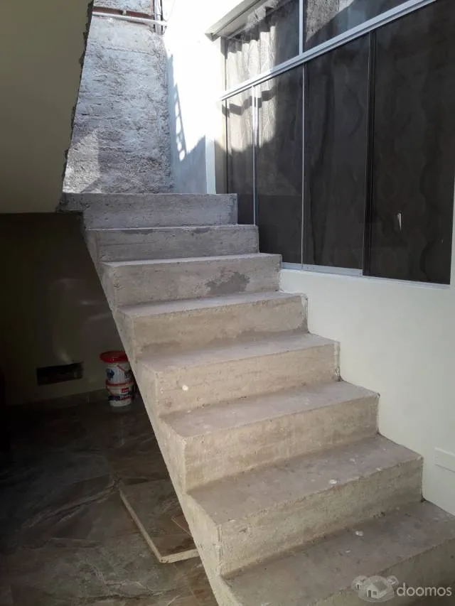Venta de Ocasión de Aires de Casa Proyectada para 5 pisos — foto 4