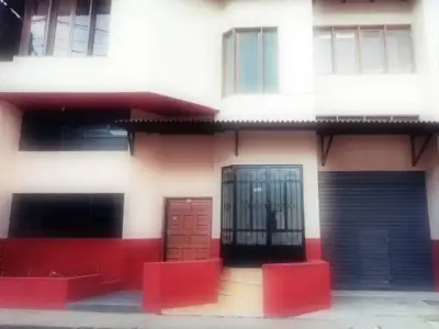 Se vende casa y departamento