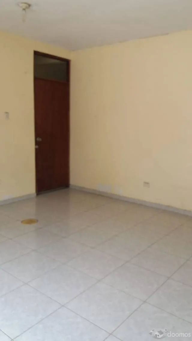 Local Comercial en Av. Huandoy — foto 5