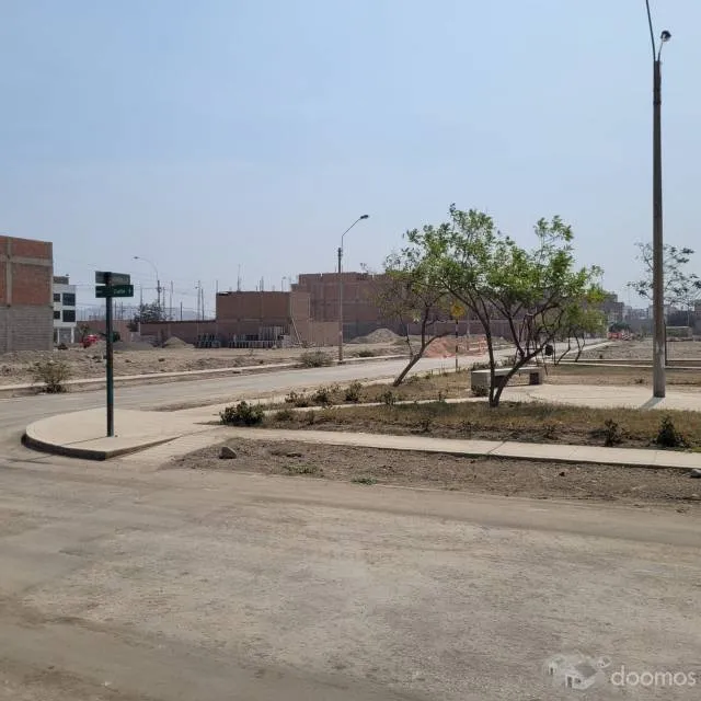 VENDO DE TERRENO EN URBANIZACION LA ALAMEDA DE CARABAYLLO, FRENTE PARQUE — foto 2