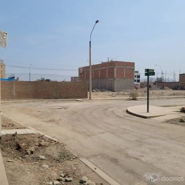VENDO DE TERRENO EN URBANIZACION LA ALAMEDA DE CARABAYLLO, FRENTE PARQUE — foto 3