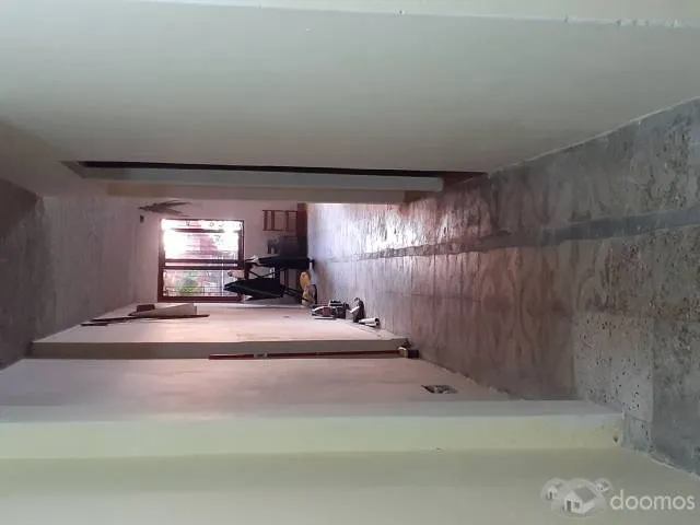 Vendo casa de tres pisos en el Rímac. Cochera, seguridad, muy buen estado. — foto 4