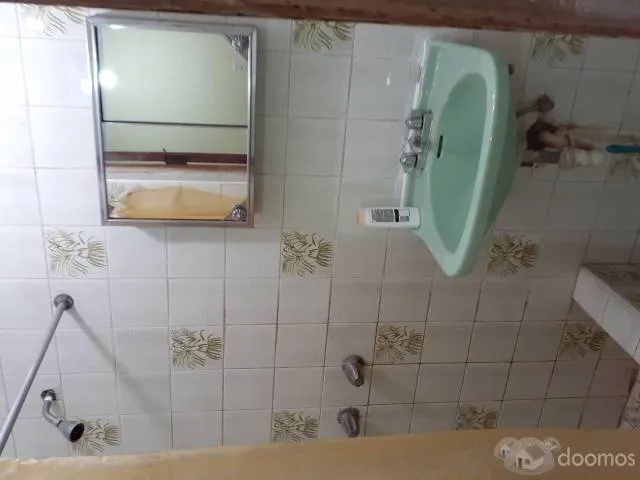 Vendo casa de tres pisos en el Rímac. Cochera, seguridad, muy buen estado. — foto 6