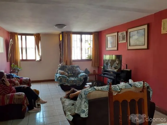Vendo casa de tres pisos en el Rímac. Cochera, seguridad, muy buen estado. — foto 9