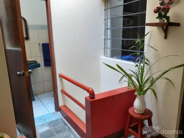 Vendo casa de tres pisos en el Rímac. Cochera, seguridad, muy buen estado. — foto 11