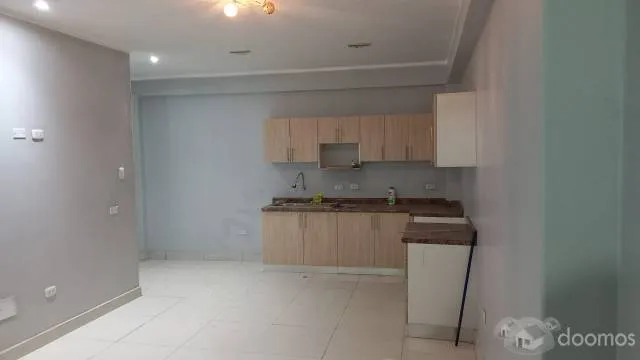 Se alquila departamento con local propio - 1